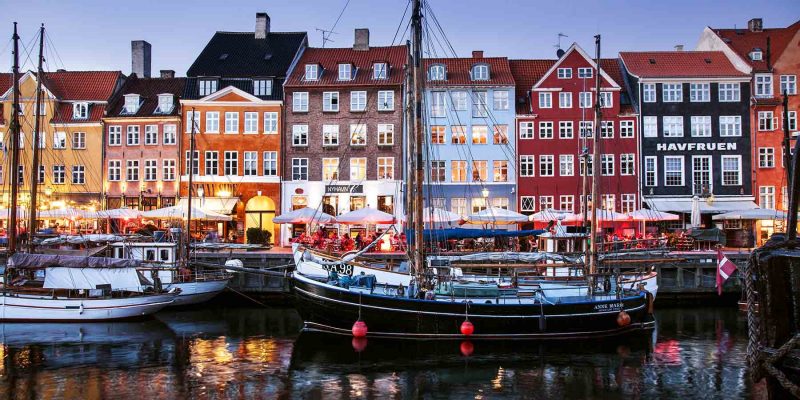 Kopenhagen-kleurrijke-huisjes