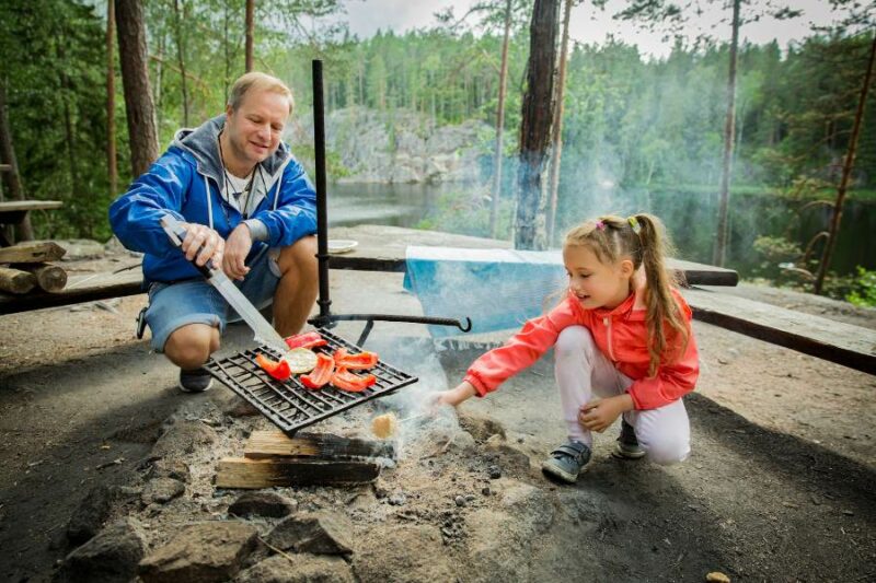 Buiten koken in Laplandin de zomer met Nordic